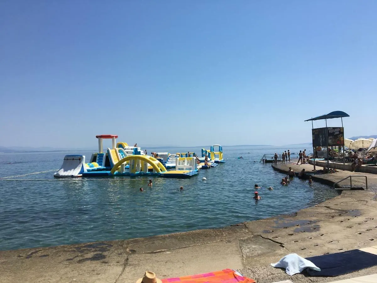 VILLA KAKI nur 5 Minuten über die Treppe zum Strand, mit fantastischer Aussicht und freiem Parken Opatija Kroatien